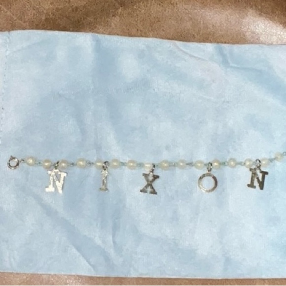 Nixon Charm Bracelet Silver Toned Metal White Beads Spring Ring Clasp Vintage